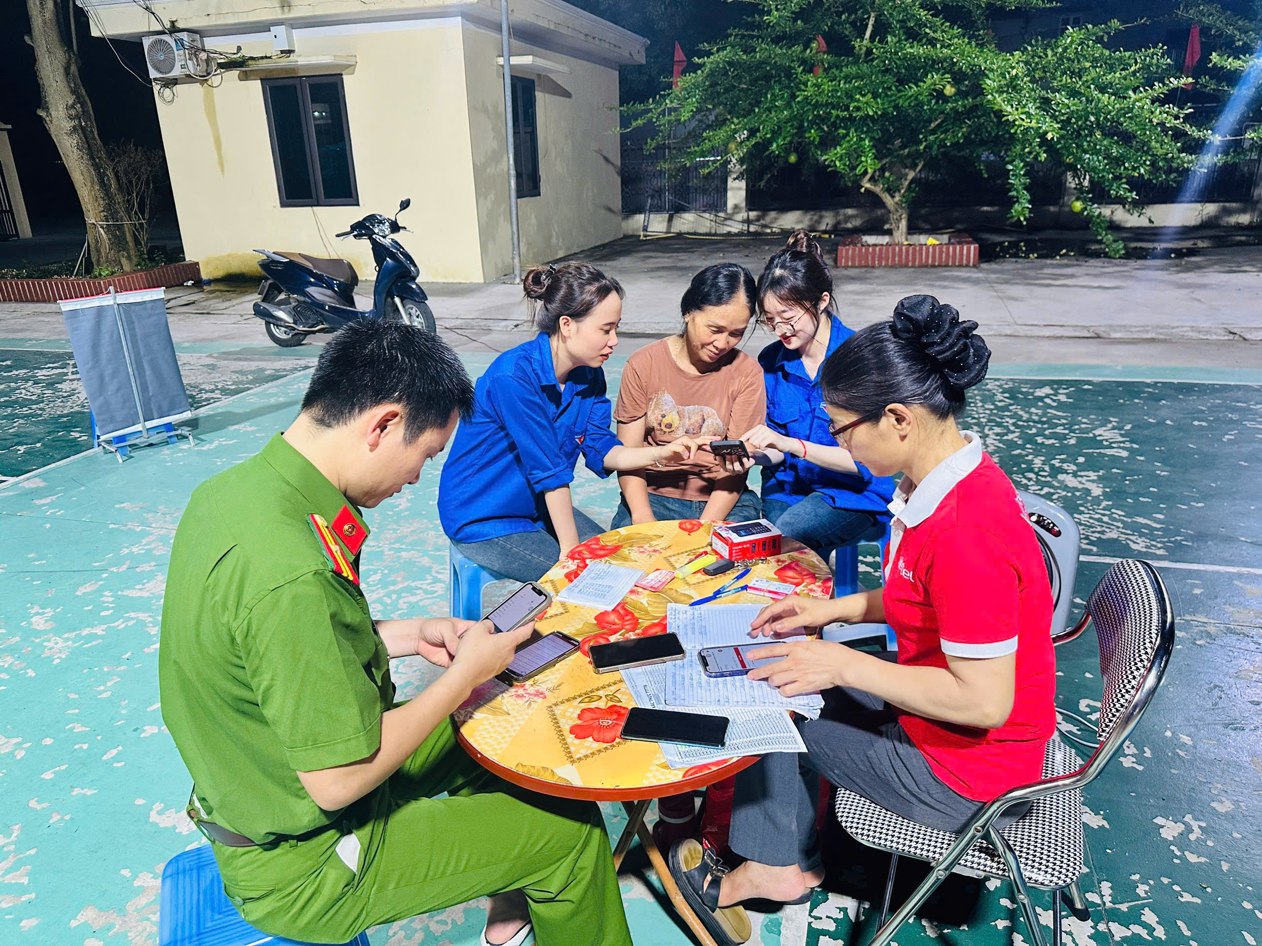 Công an phường Vũ Phúc đổi mới, sáng tạo và tích cực hưởng ứng ngày chuyển đổi số quốc gia( 10/10 ) năm 2026