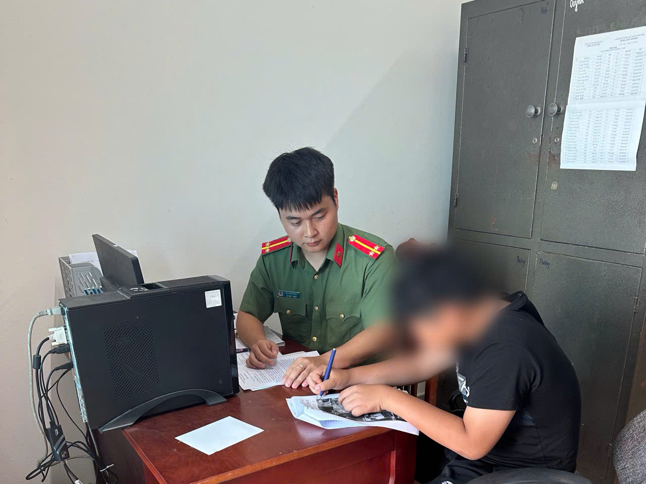 Công an xã A Sào kịp thời phát hiện, vô hiệu hóa nguồn thông tin xấu, độc trên mạng xã hội Tiktok