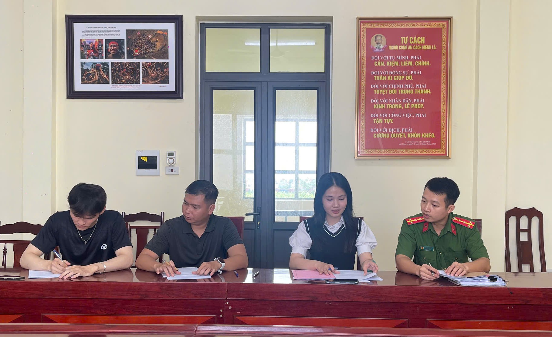 Công an xã Chí Minh đẩy mạnh tuyên truyền, hướng dẫn tuyển sinh công dân đã có bằng tốt nghiệp Đại học trở lên các trường ngoài ngành Công an nhân dân năm 2026.