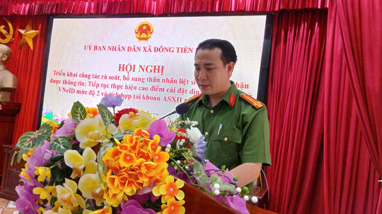 Công an xã Đông Tiền Hải tham mưu tổ chức hội nghị triển khai công tác rà soát, bổ sung thông tin thân nhân liệt sĩ chưa xác định được thông tin trên địa bàn xã