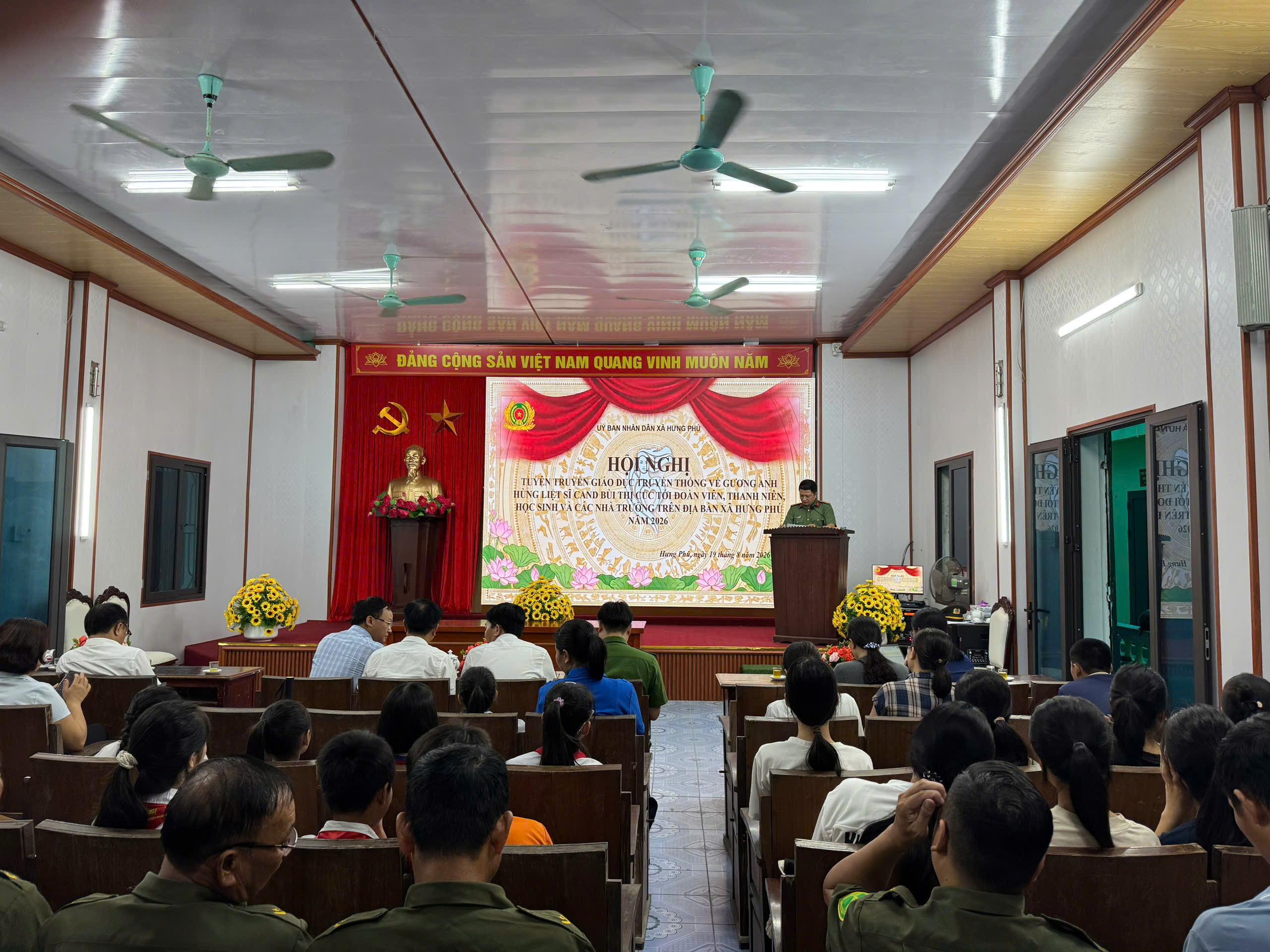 Công an xã Hưng Phú tổ chức hội nghị tuyên truyền “Thắp sáng lý tưởng cách mạng từ tấm gương anh hùng liệt sĩ Công an nhân dân Bùi Thị Cúc”