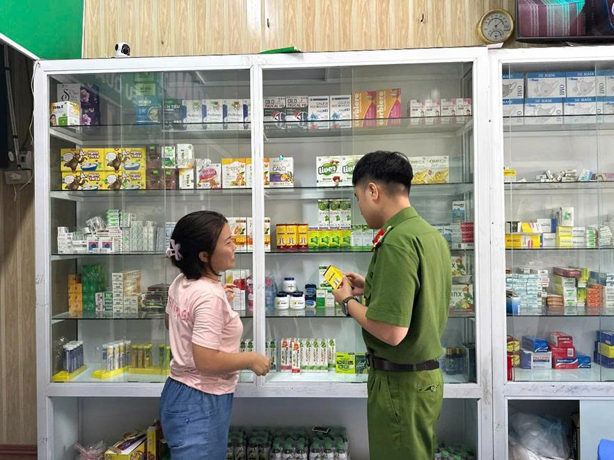 Công an xã Lê Quý Đôn tăng cường quản lý thuốc kiểm soát đặc biệt, phòng ngừa tội phạm ma tuý