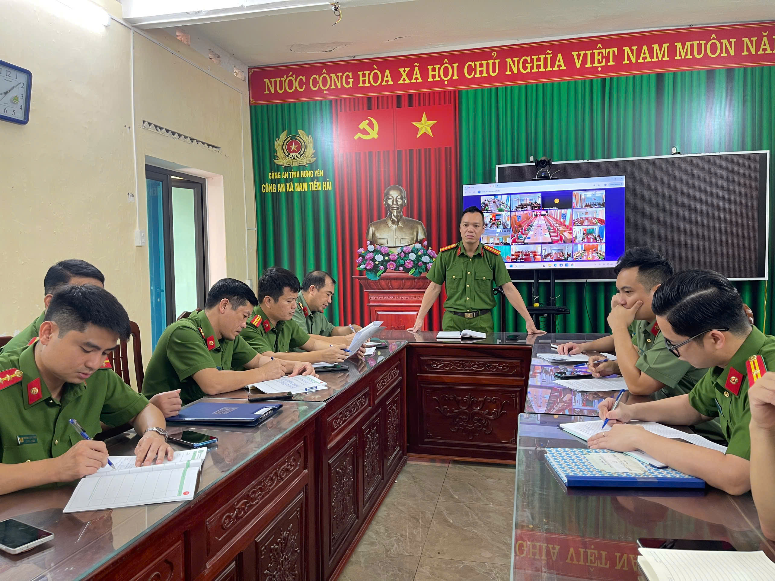 Công an xã Nam Tiền Hải tổ chức giao ban, triển khai nhiệm vụ bảo đảm an ninh, trật tự dịp Quốc khánh 02/9
