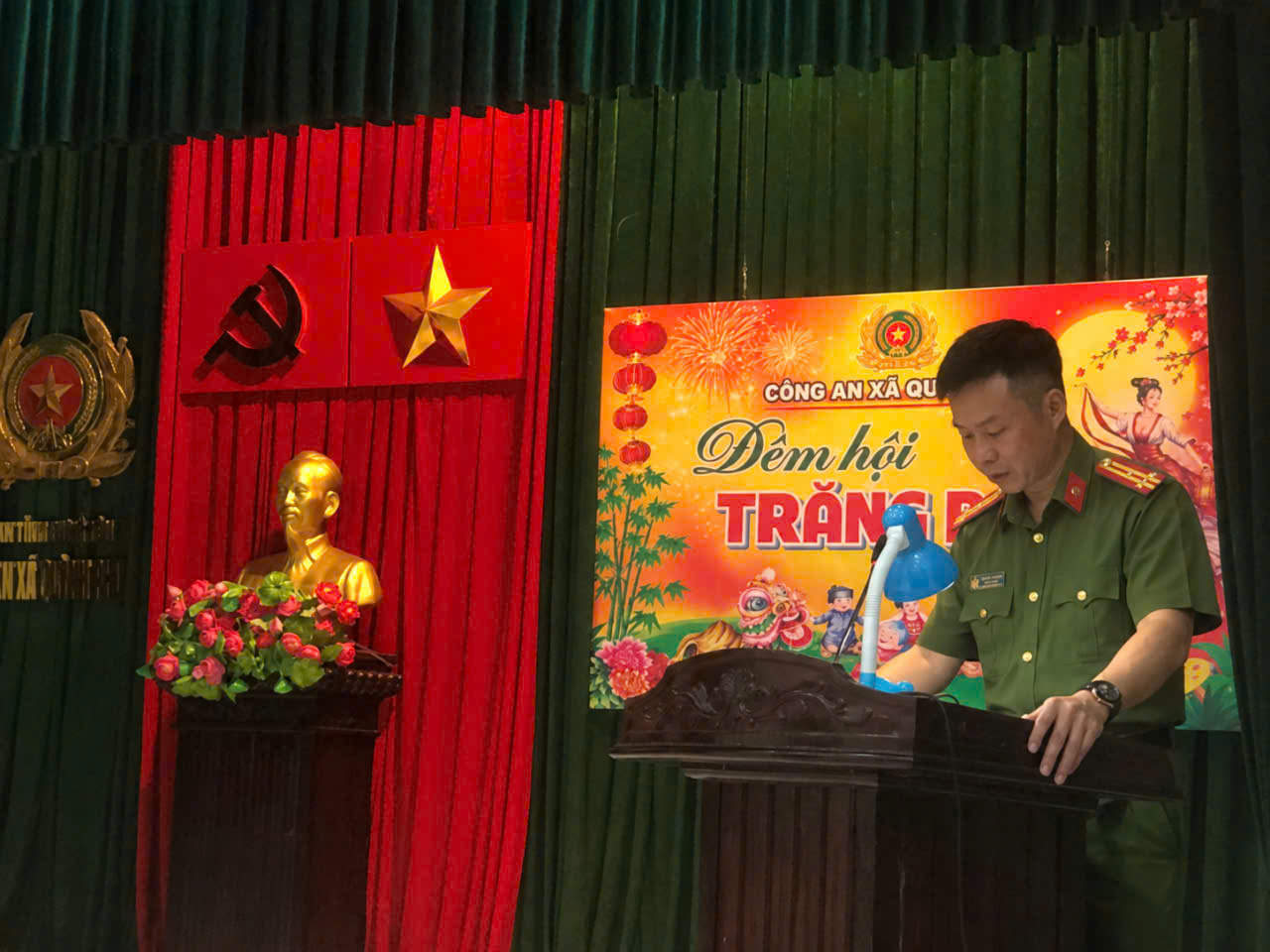 Công an xã Quỳnh Phụ tổ chức “Đêm hội trăng rằm”, trao quà khuyến học cho con em cán bộ, chiến sĩ Công an xã