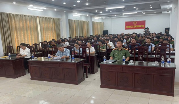 Công an xã Quỳnh Phụ tham mưu triển khai cao điểm cấp căn cước, định danh điện tử mức độ 2 và tích hợp tài khoản an sinh xã hội cho Nhân dân