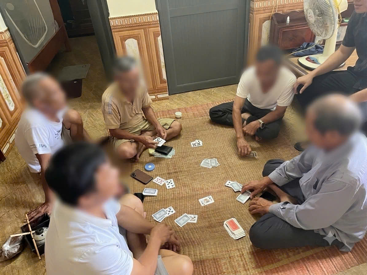 Công an xã Tây Tiền Hải liên tiếp phát hiện 2 vụ đánh bạc