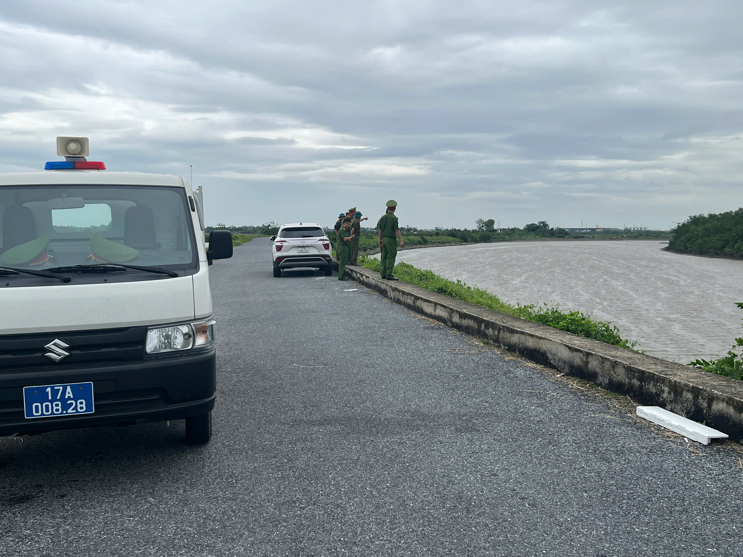 Công an xã Thái Ninh triển khai kế hoạch bảo đảm ANTT,  chủ động ứng phó với bão số 4 năm 2026