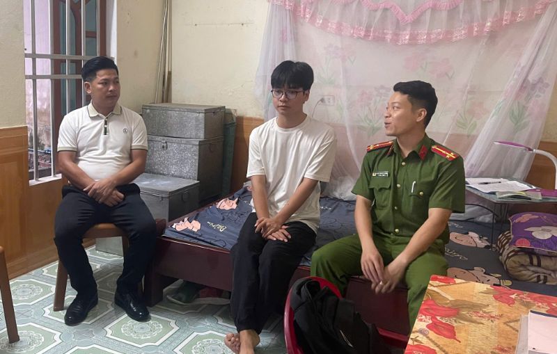 Chi đoàn Công an xã Thư Trì phối hợp với Hội doanh nhân trẻ tỉnh thẩm định hồ sơ “Học bổng đồng hành cùng em - Ươm mầm tài năng” năm học 2026 – 2027