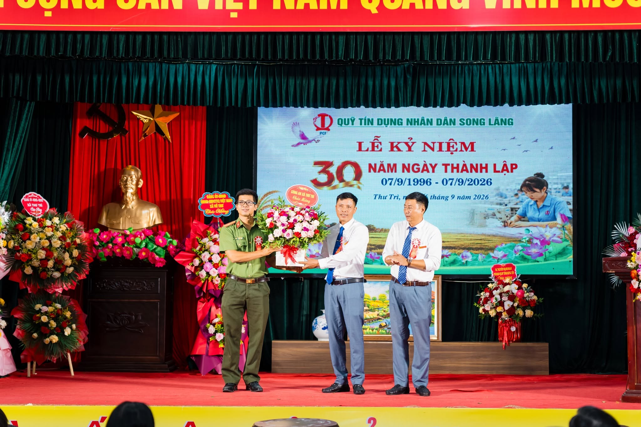 Công an xã Thư Trì phối hợp bảo đảm an ninh, an toàn hoat động Quỹ tín dụng nhân dân Song Lãng