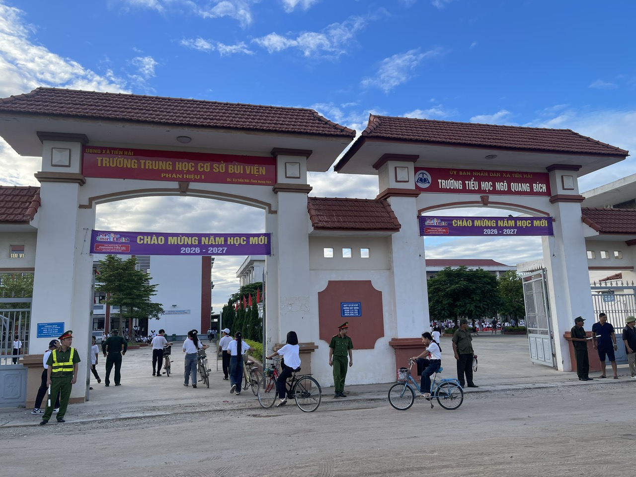 Công an xã Tiền Hải phát huy hiệu quả mô hình ‘Dân vận khéo’ trong bảo đảm an toàn giao thông cho học sinh trong ngày khai giảng