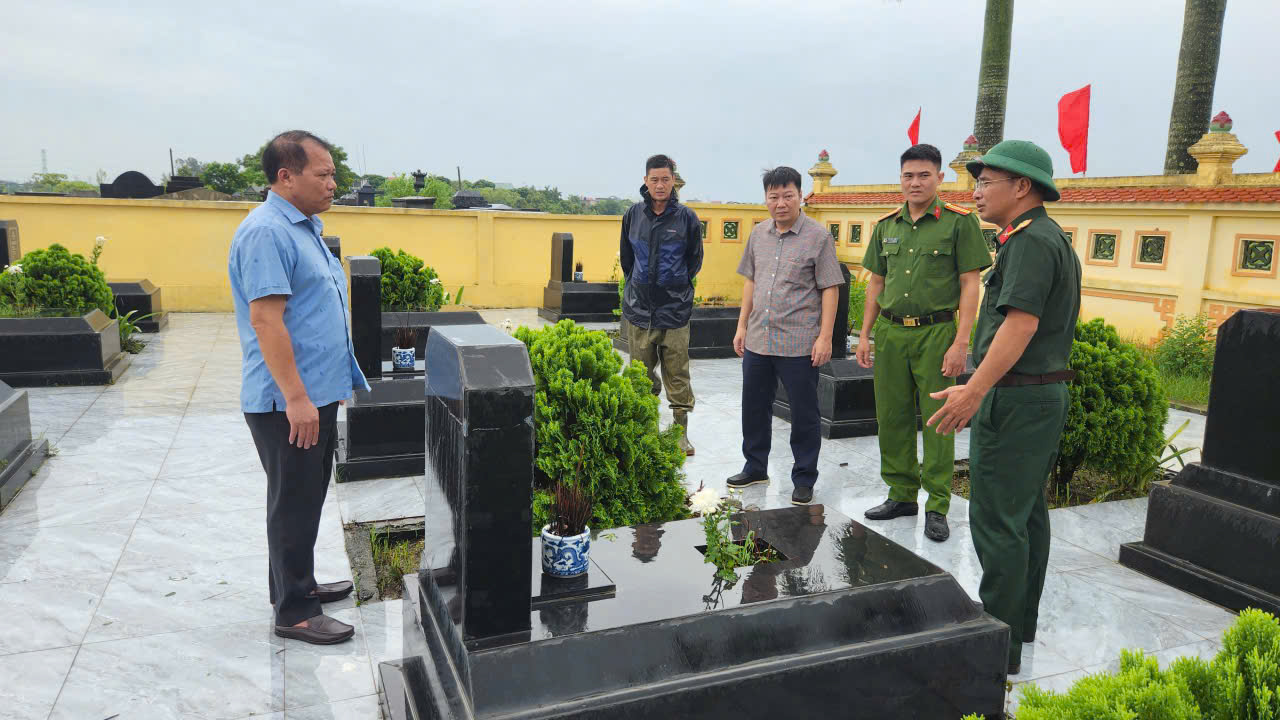Công an xã Vũ Thư phối hợp triển khai “chiến dịch 500 ngày đêm”  tìm kiếm, quy tập và xác định danh tính hài cốt liệt sĩ