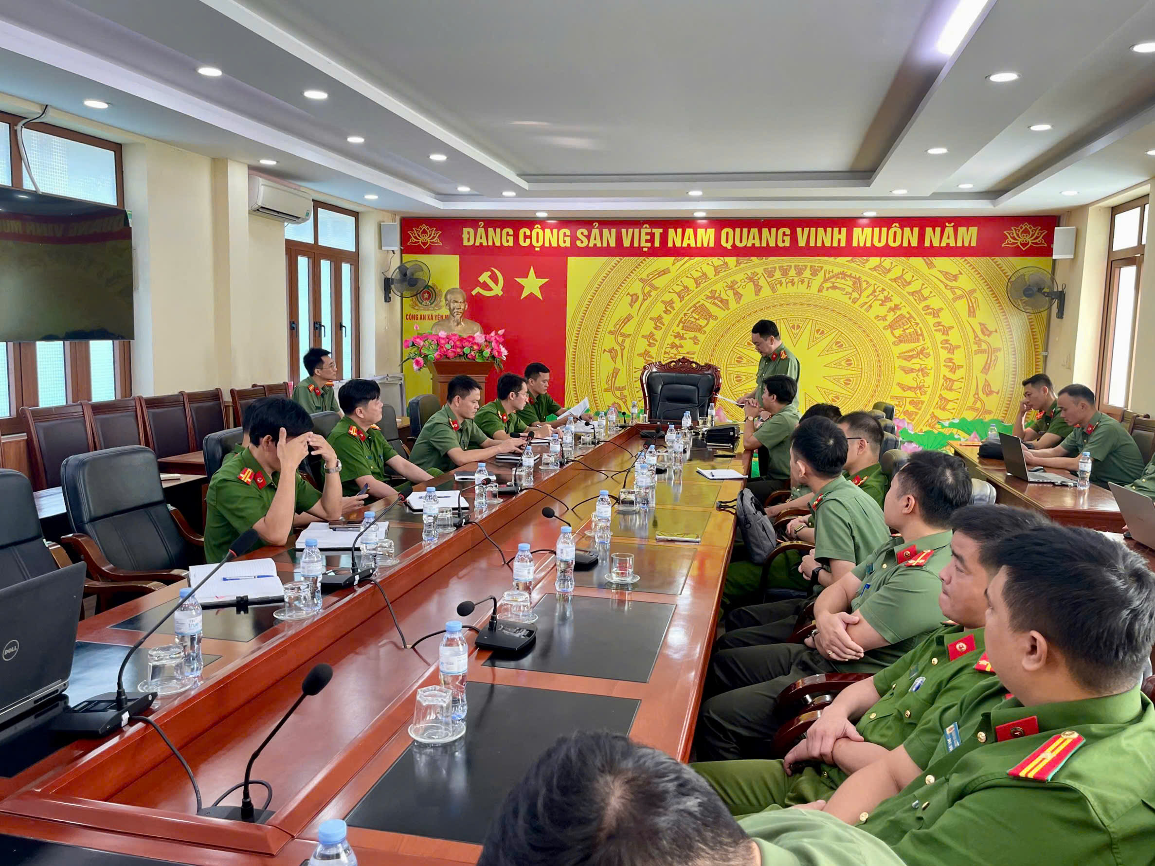 Đoàn kiểm tra Công an tỉnh kiểm tra các mặt công tác 9 tháng năm 2026 tại Công an xã Yên Mỹ