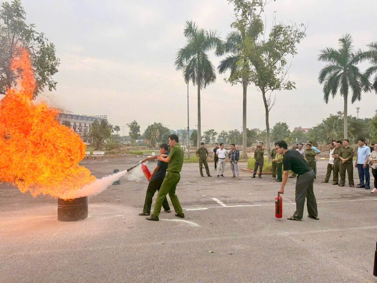 Công an xã Yên Mỹ tham mưu tổ chức huấn luyện, bồi dưỡng nghiệp vụ phòng cháy, chữa cháy và cứu nạn, cứu hộ