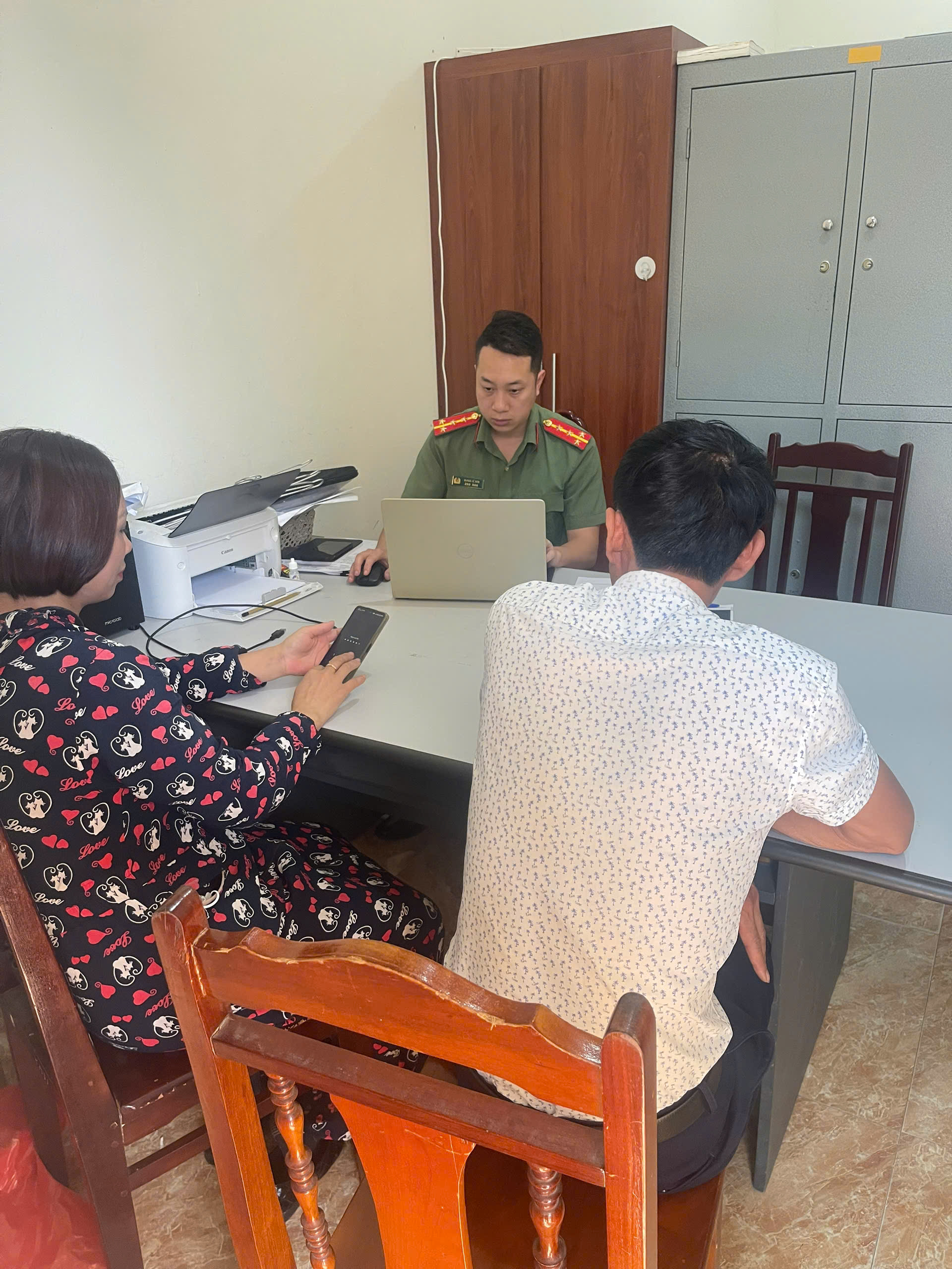 Phòng An ninh kinh tế phát hiện trường hợp sử dụng mạng xã hội bình luận thông tin xấu độc trên không gian mạng