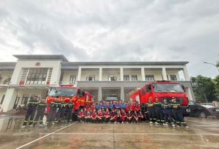 Tuyên truyền, trải nghiệm thực hành kỹ năng phòng cháy, chữa cháy và cứu nạn, cứu hộ cho cán bộ, giáo viên, học sinh Trường THPT Nguyễn Công Hoan
