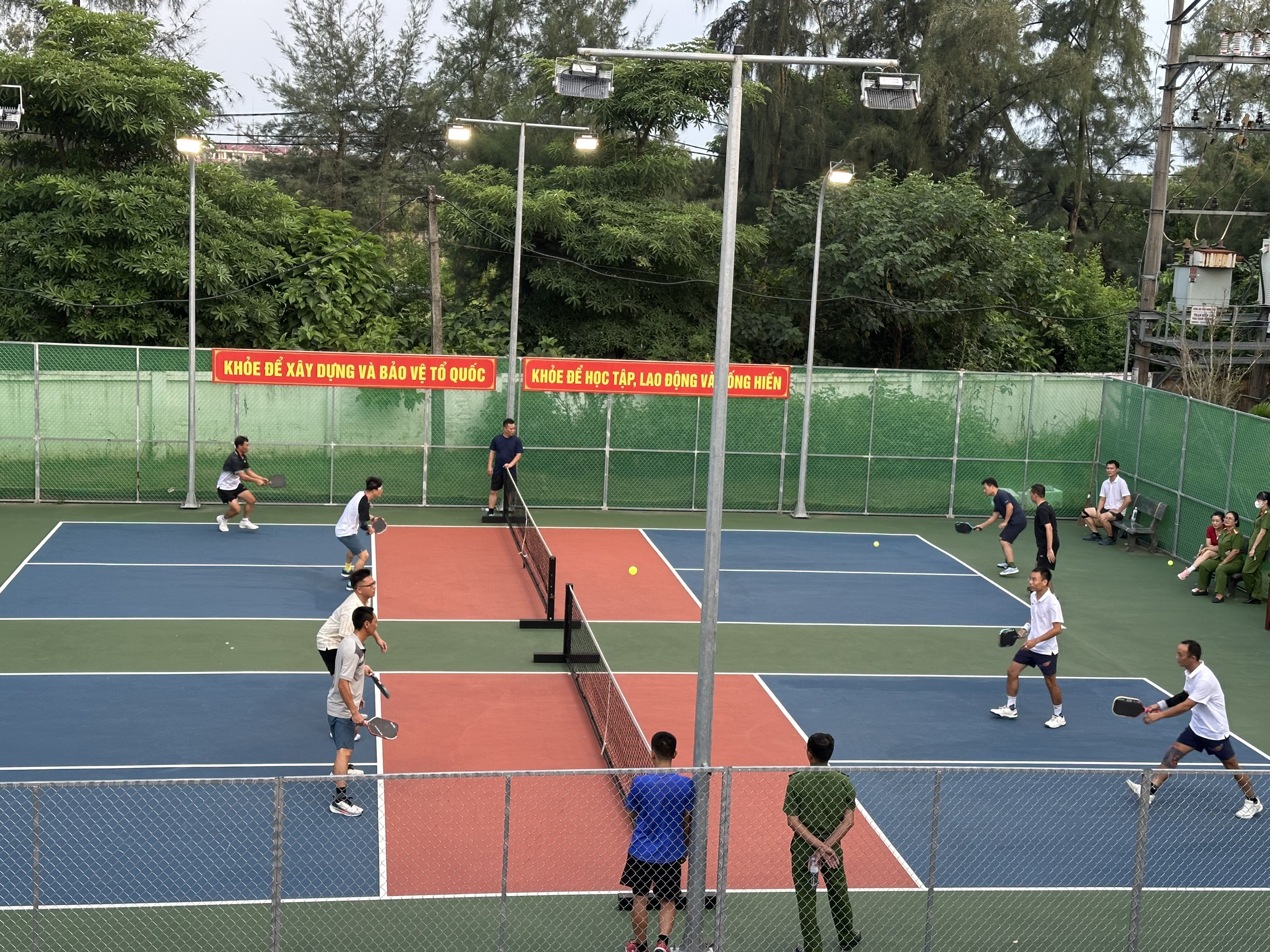 Trại Tạm giam số 1 – Công an tỉnh Hưng Yên tổ chức giải pickleball chào mừng kỷ niệm 81 năm ngày truyền thống Công an nhân dân Việt Nam (19/8/1945 – 19/8/2026), các ngày lễ lớn của Đất nước và của tỉnh Hưng Yên