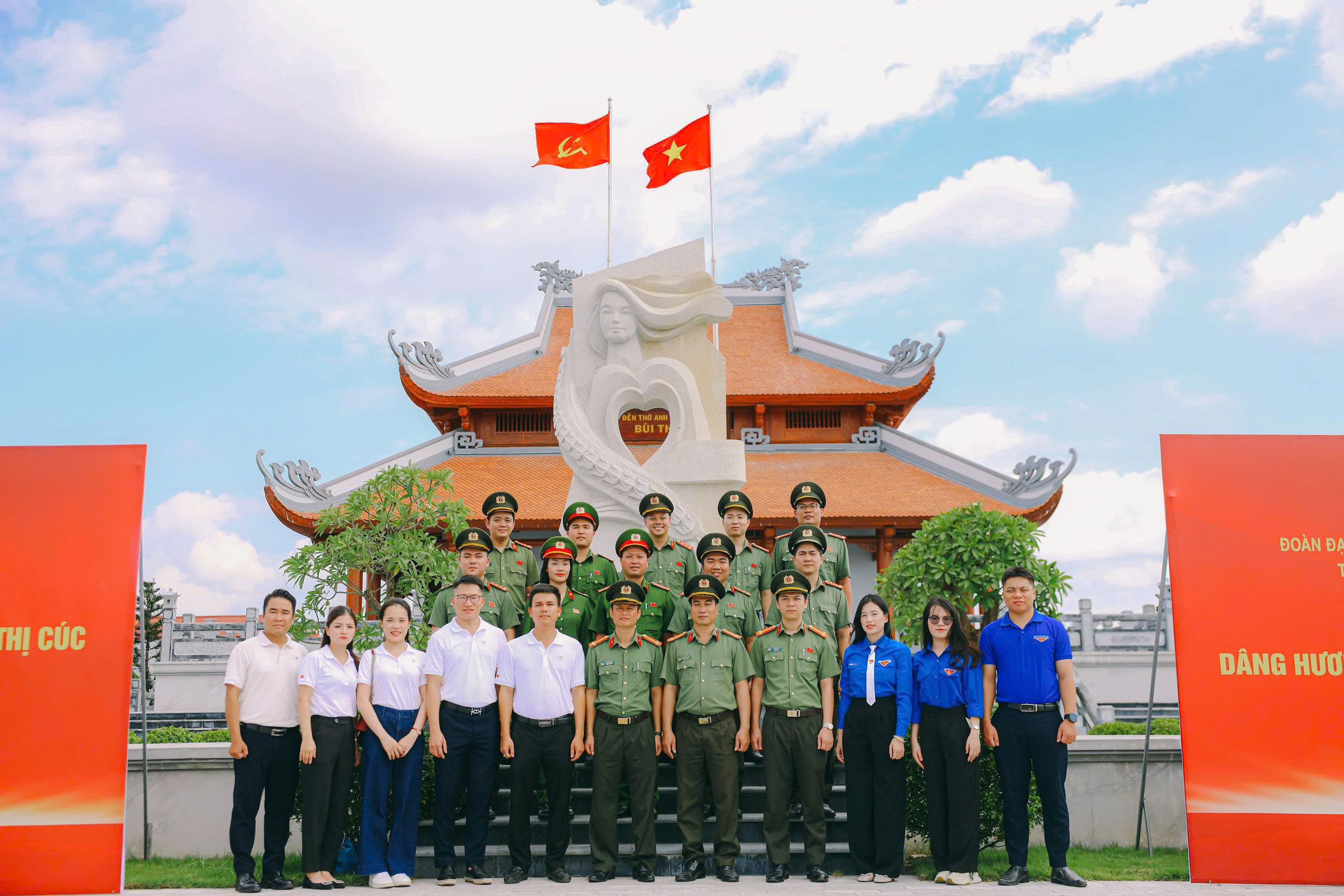 Ban Thanh niên Công an thành phố Hải Phòng tổ chức sinh hoạt chính trị tại các địa chỉ đỏ trên địa bàn tỉnh Hưng Yên