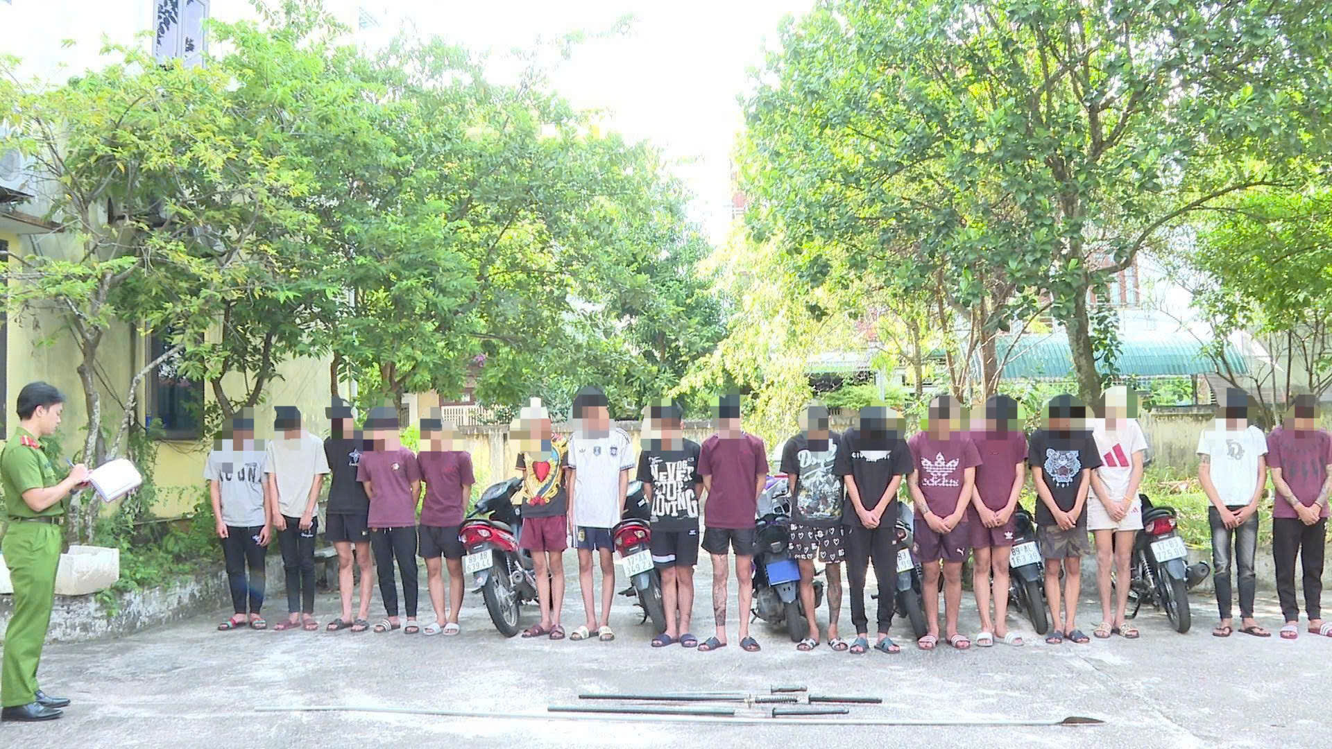 Công an phường Trà Lý phối hợp Phòng Cảnh sát giao thông: Kịp thời xác minh, xử lý nhóm thanh, thiếu niên vi phạm pháp luật
