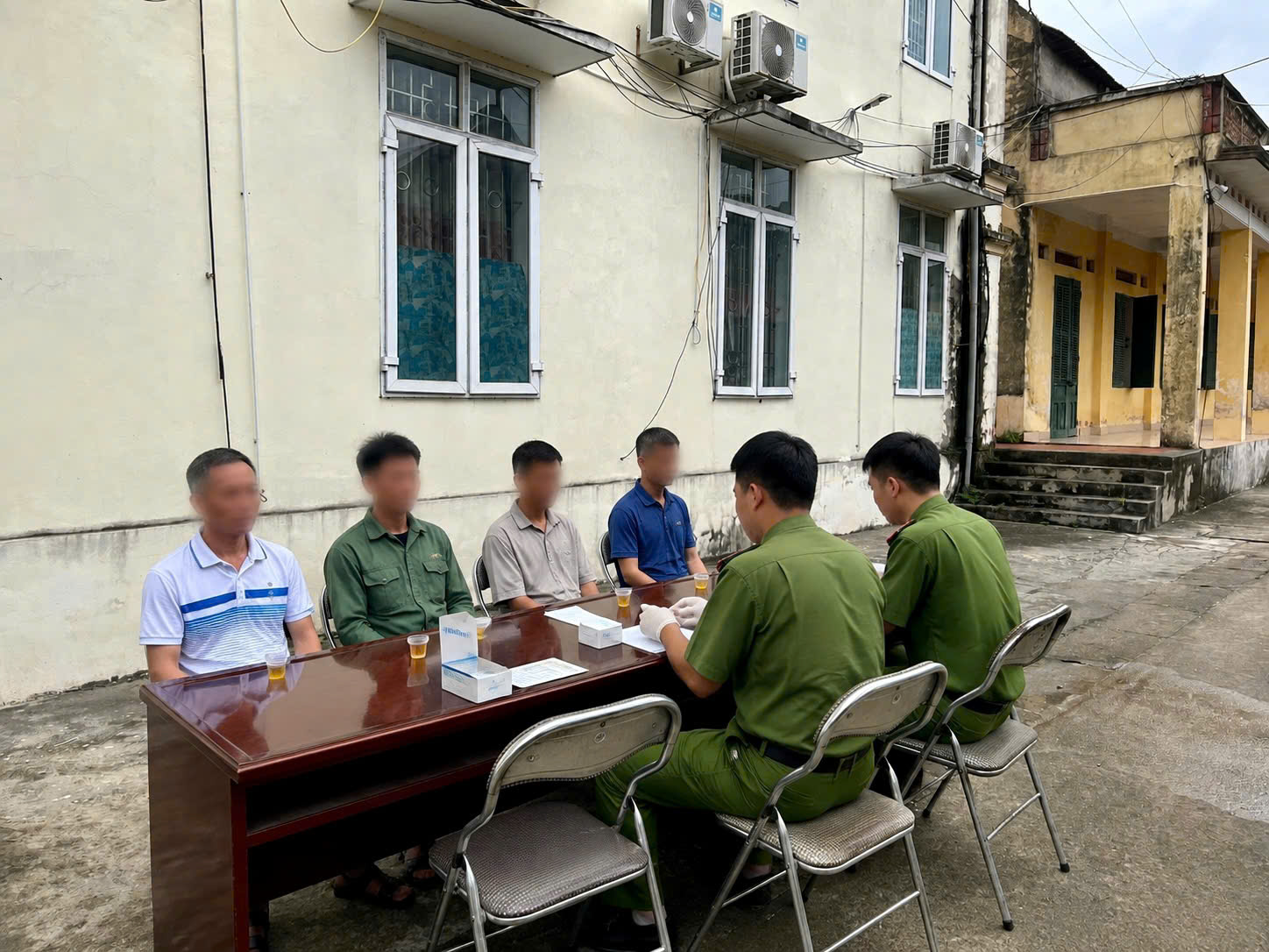 Công an xã Bắc Tiên Hưng tăng cường rà soát, kiểm tra test ma túy, quyết tâm xây dựng địa bàn không ma túy