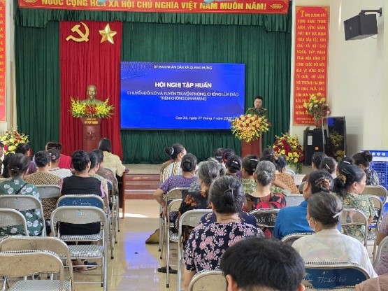 Công an xã Quang Hưng tổ chức Hội nghị tấp huấn về chuyển đổi số và tuyên truyền kỹ năng phòng, chống lừa đảo trên không gian mạng.