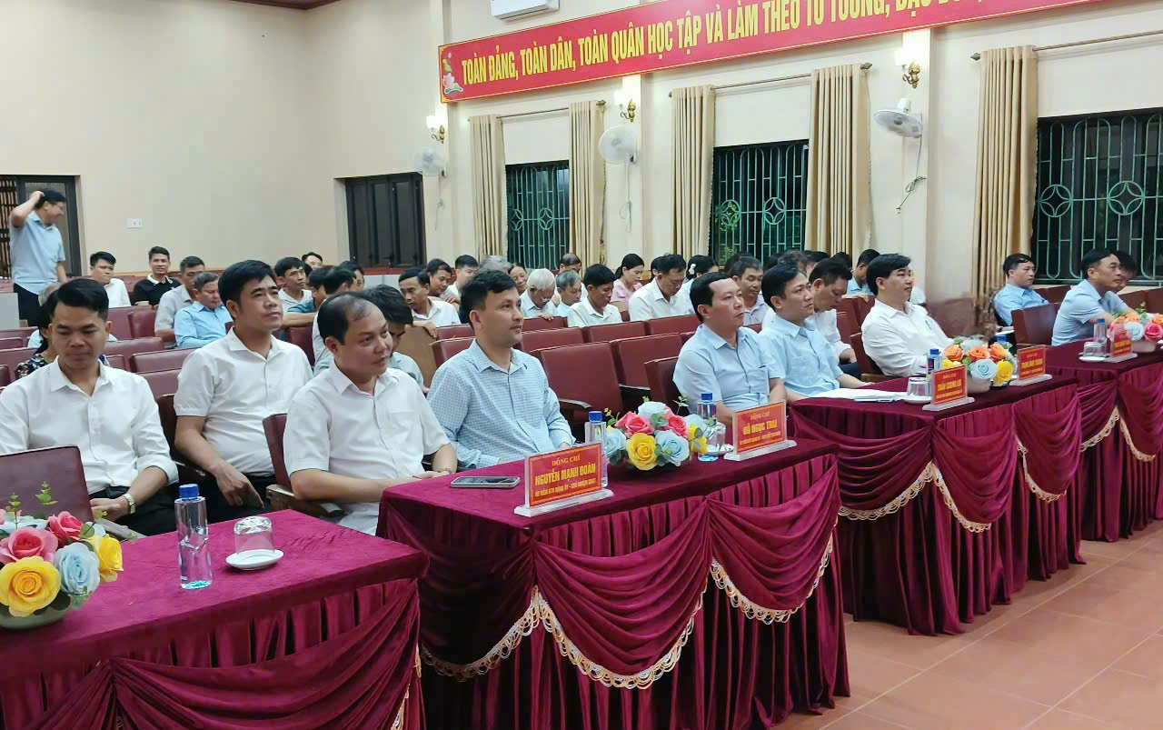 Công an xã Vạn Xuân tổ chức hội nghị trao đổi, hướng dẫn công tác phối hợp bảo đảm an ninh, trật tự
