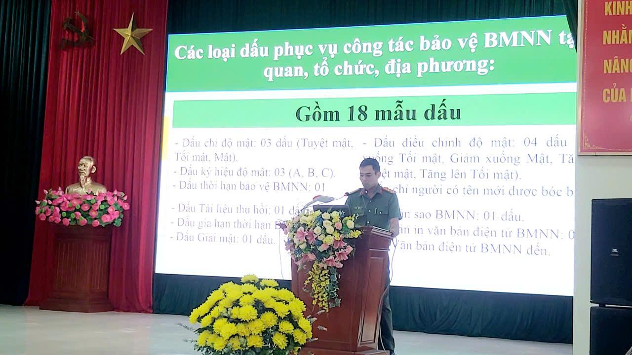 Công an xã Đức Hợp chủ động tham mưu, tổ chức tập huấn công tác bảo vệ bí mật nhà nước cho cán bộ cơ sở