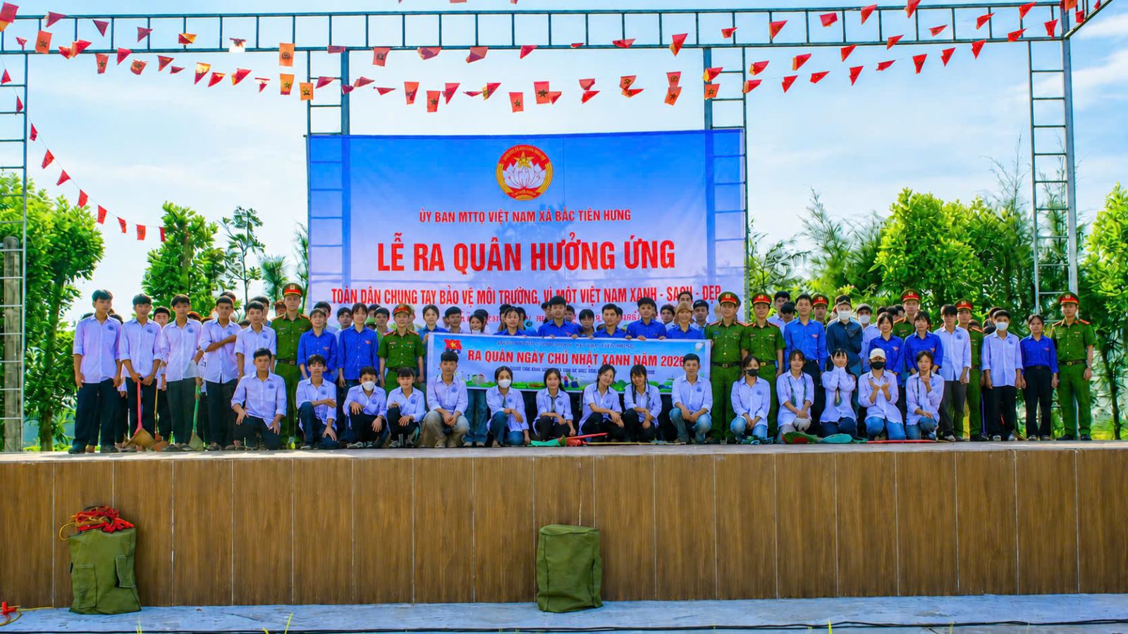 Tuổi trẻ Công an xã Bắc Tiên Hưng chung tay vì môi trường xanh - sạch - đẹp