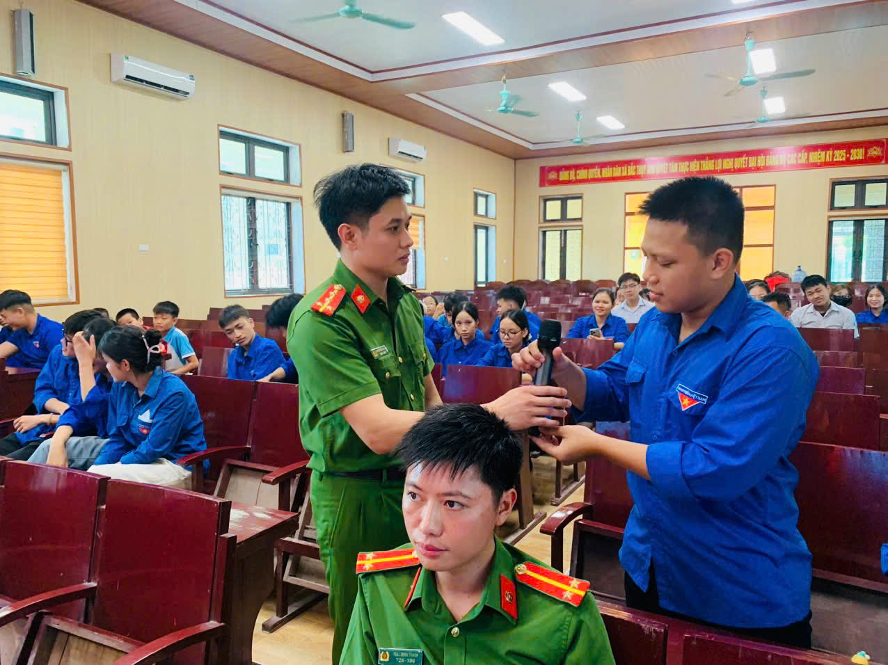 Công an xã Bắc Thuỵ Anh tuyên truyền pháp luật về phòng, chống ma tuý, bạo lực giới trên không gian mạng và phòng ngừa tội phạm đường phố cho thanh thiếu niên