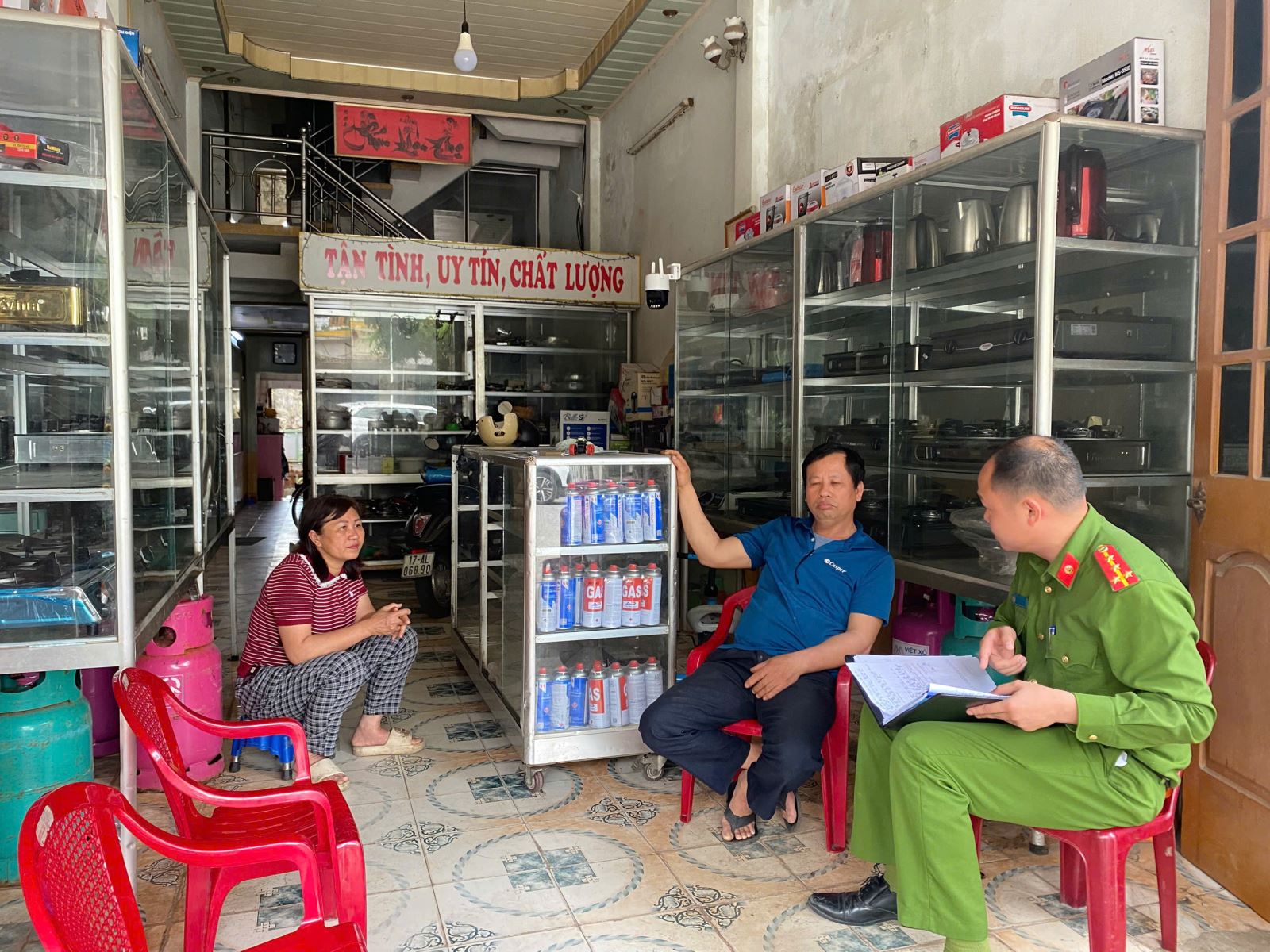 Công an xã Đồng Châu tăng cường hướng dẫn, kiểm tra công tác PCCC&CNCH, nâng cao ý thức phòng ngừa cháy, nổ trong nhân dân