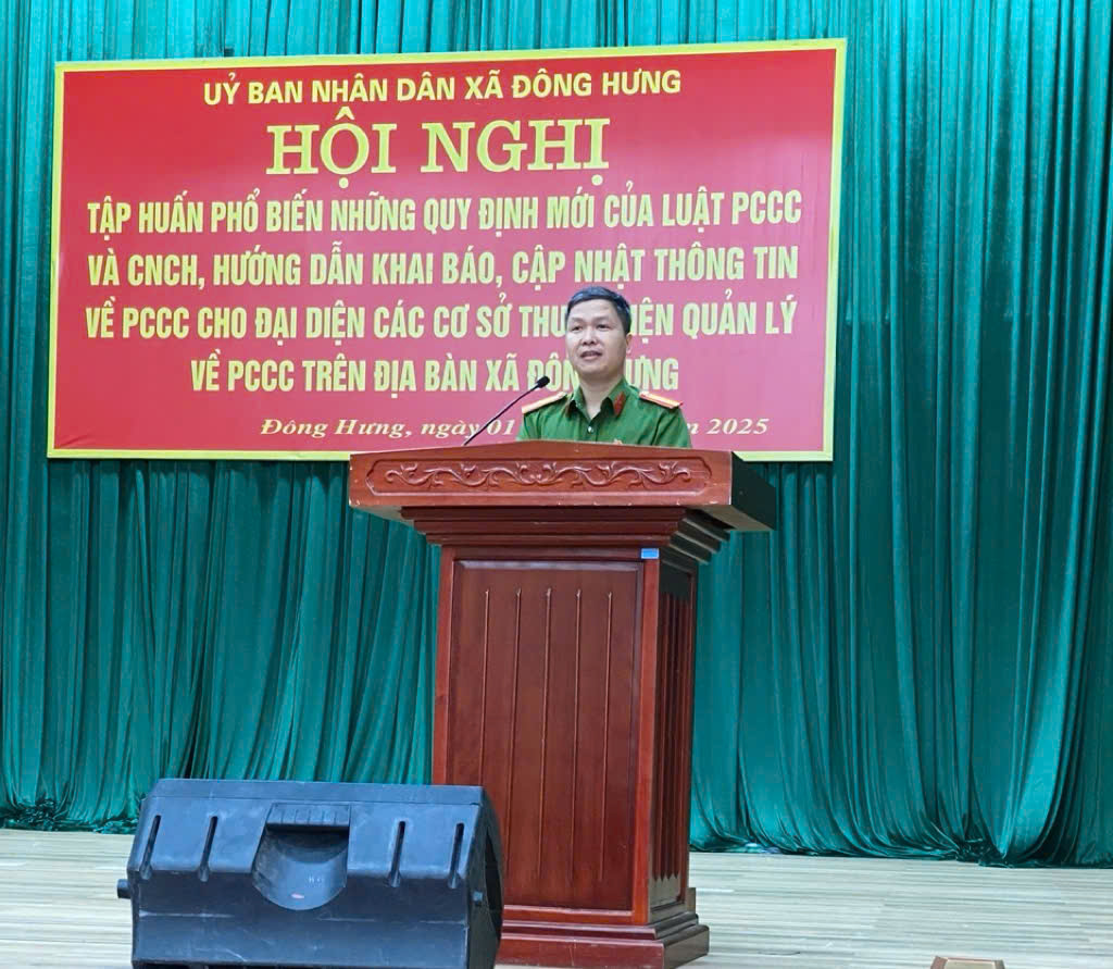 Công an xã Đông Hưng tuyên truyền, tập huấn công tác bảo đảm an toàn phòng cháy chữa cháy và cứu nạn cứu hộ trên địa bàn xã Đông Hưng