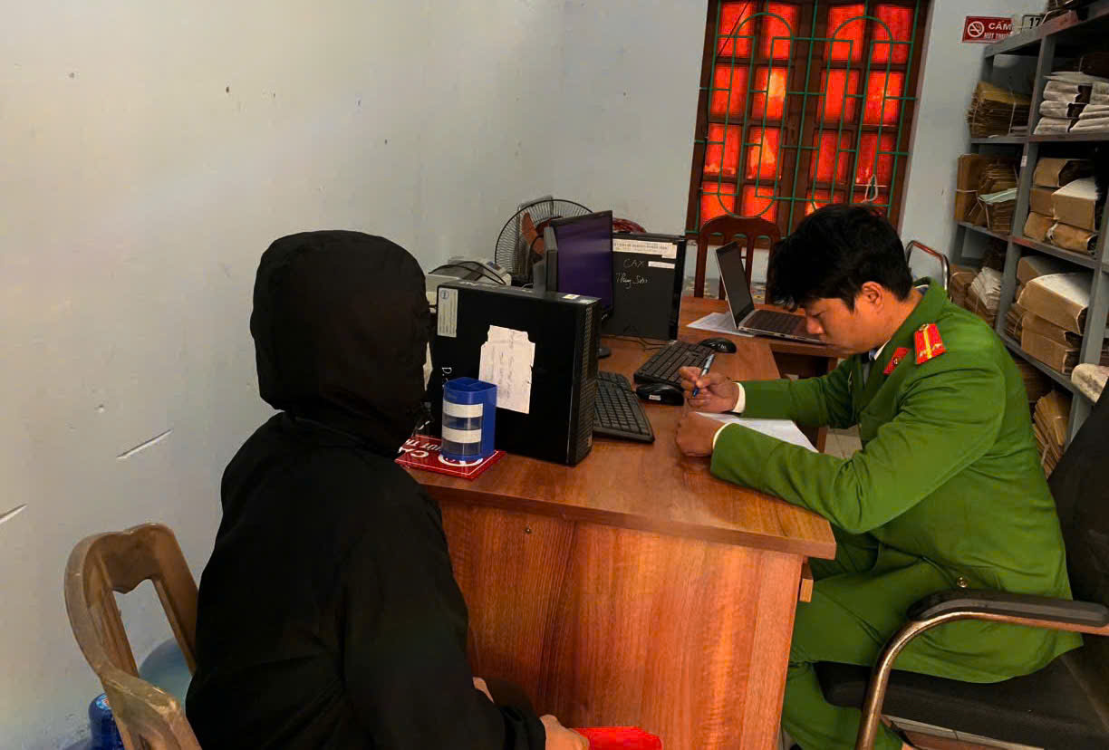 Công an xã Thụy Anh kịp thời ngăn chặn một vụ lừa đảo giả danh công an, bảo vệ tài sản cho công dân