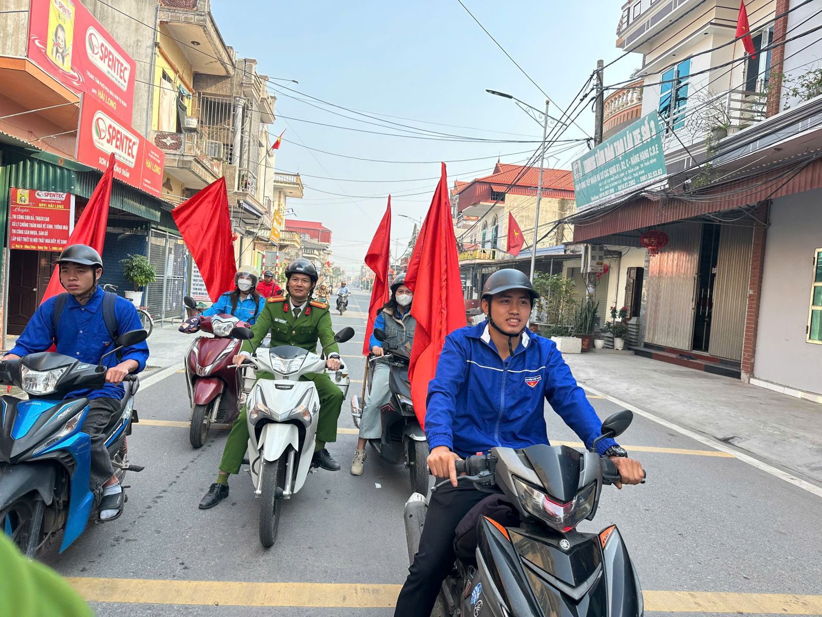 Công an xã Đồng Châu phối hợp Đoàn thanh niên tuyên truyền Ngày bầu cử
