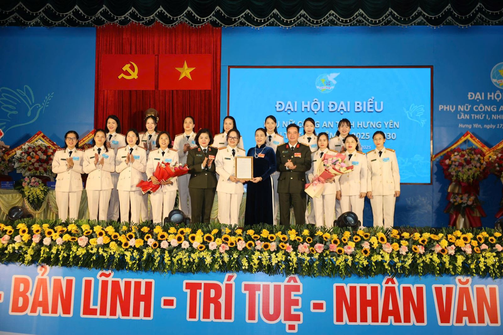 Ban hành Quy định mới về tổ chức và hoạt động của Hội Phụ nữ các cấp trong Công an nhân dân