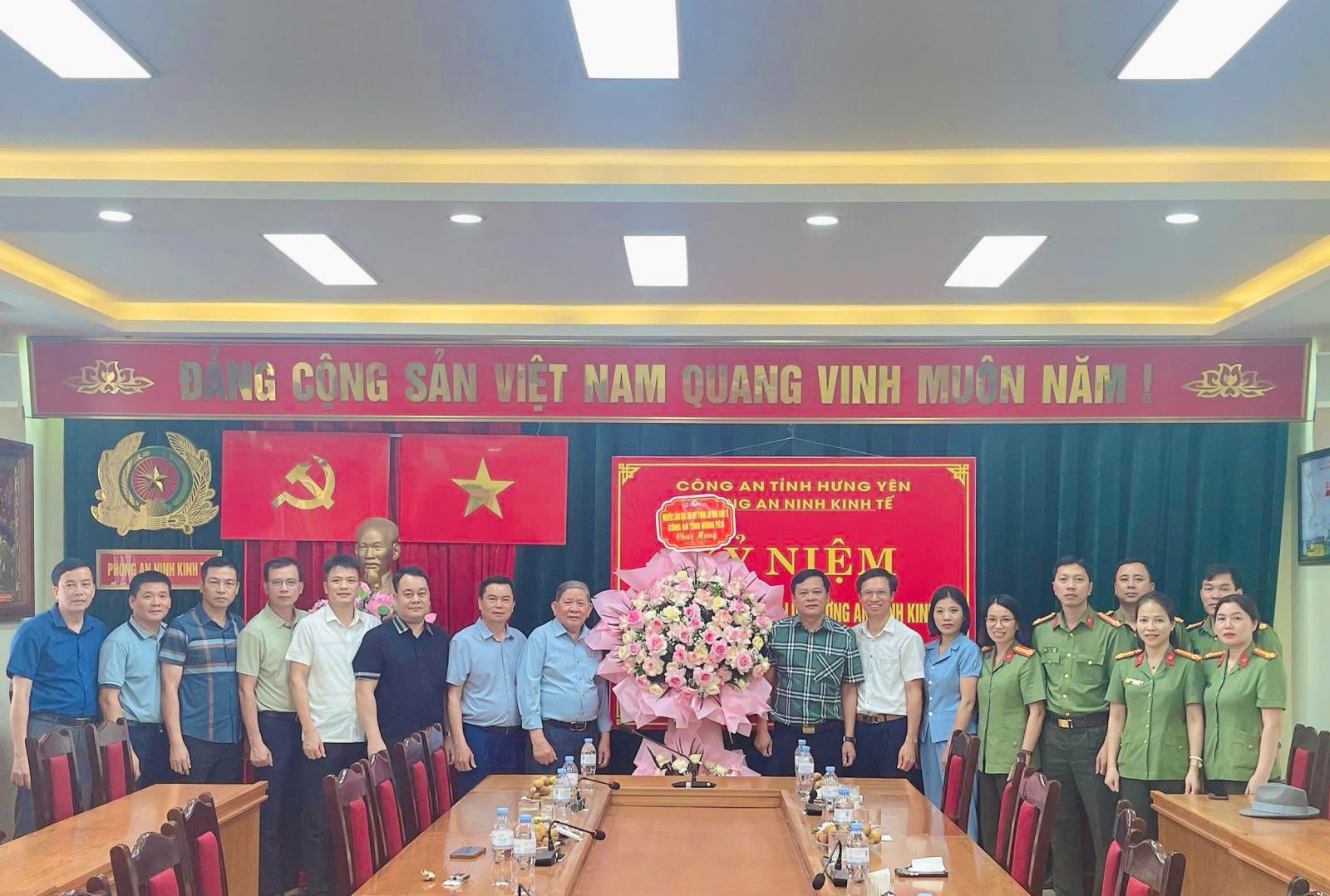Gặp mặt kỷ niệm 73 năm Ngày truyền thống lực lượng An ninh kinh tế (13/5/1953 - 13/5/2026)