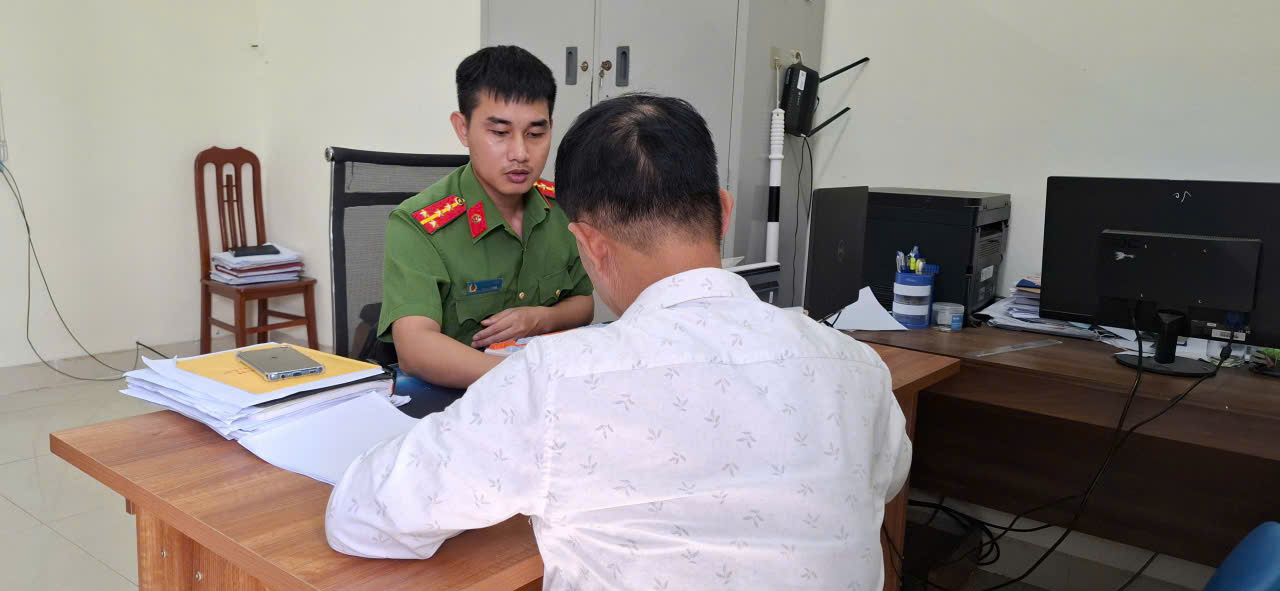 Công an xã Diên Hà phát hiện, xử lý công dân bình luận tiêu cực, tiếp tay cho đối tượng phản động phát tán, lan truyền thông tin xấu độc
