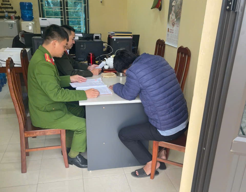 Công an xã Thái Ninh phát hiện, xử lý công dân bình luận nội dung xấu độc, sai sự thật trên không gian mạng