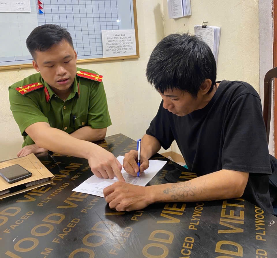 Công an xã Vạn Xuân: Đấu tranh, khởi tố đối tượng Sử dụng trái phép chất ma tuý