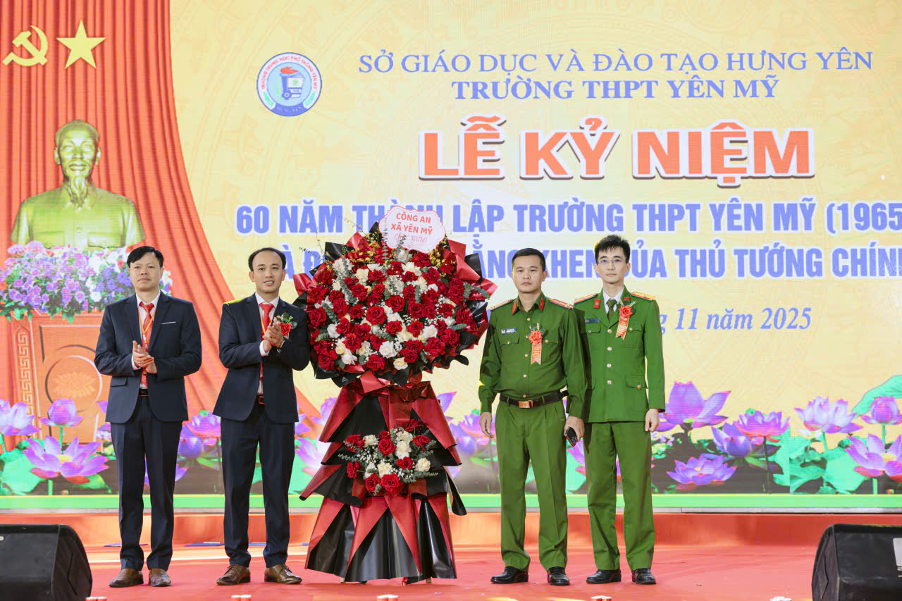 Công an xã Yên Mỹ tích cực bảo đảm an ninh học đường, đẩy mạnh giáo dục pháp luật – Thiết thực chào mừng Ngày Nhà giáo Việt Nam 20/11