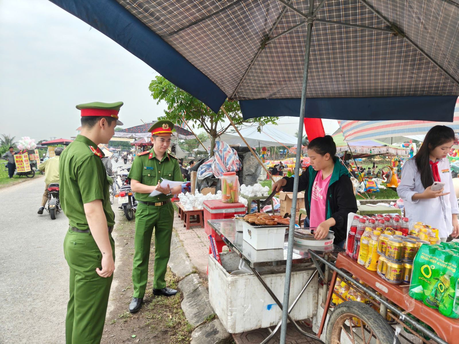 Công an xã Tây Thụy Anh bảo đảm an ninh trật tự lễ hội Đền Hệ 2026