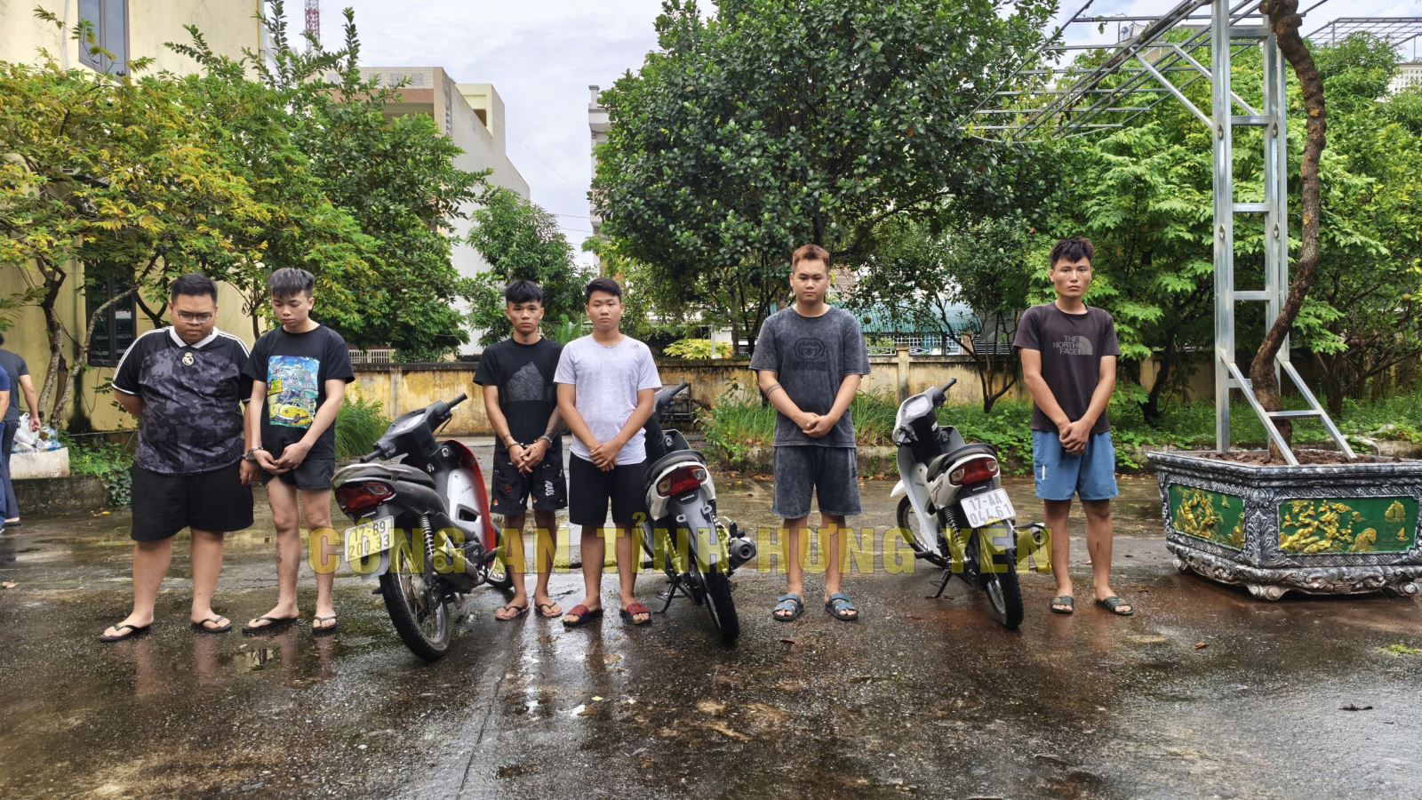 KHỞI TỐ, BẮT TẠM GIAM NHÓM ĐỐI TƯỢNG THANH THIẾU NIÊN VỀ TỘI GÂY RỐI TRẬT TỰ CÔNG CỘNG XẢY RA NGÀY 18/7/2025 TẠI PHƯỜNG TRÀ LÝ