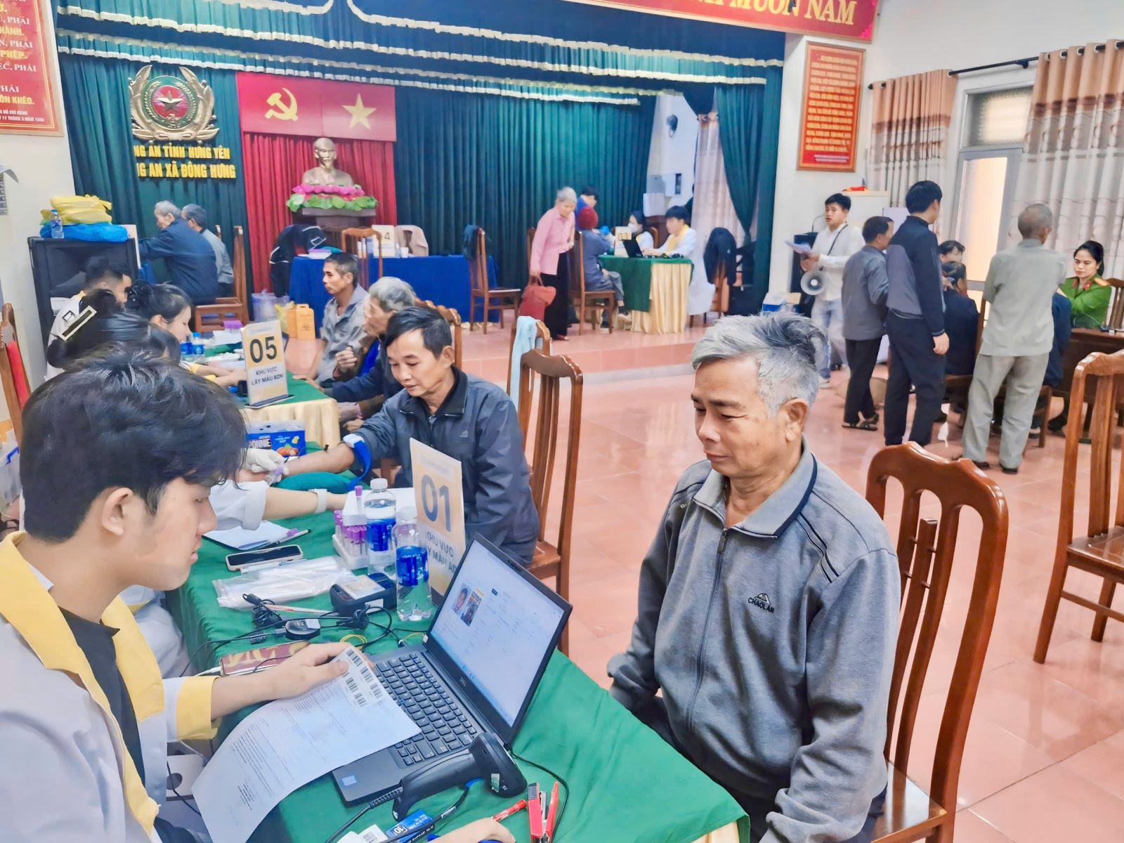 Công an xã Bắc Đông Quan: Cầu nối tri ân, thắp lửa hy vọng tìm liệt sĩ