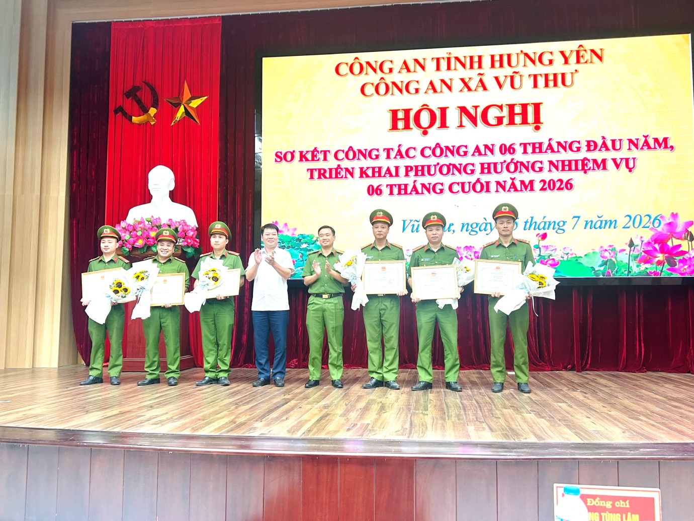 Công an xã Vũ Thư tổ chức Hội nghị sơ kết công tác công an 6 tháng đầu năm và triển khai phương hướng, nhiệm vụ 6 tháng cuối năm 2026
