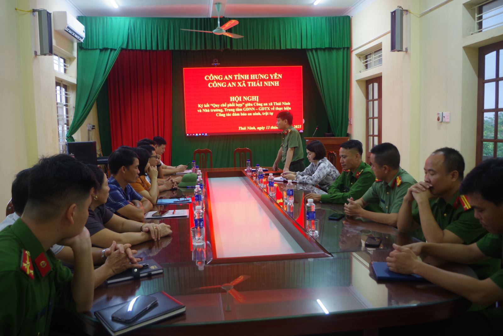 Công an xã Thái Ninh  Tổ chức Hội nghị Ký kết “Quy chế phối hợp giữa Công an xã  và Nhà trường, Trung tâm GDNN – GDTX về thực hiện  Công tác đảm bảo an ninh trật tự