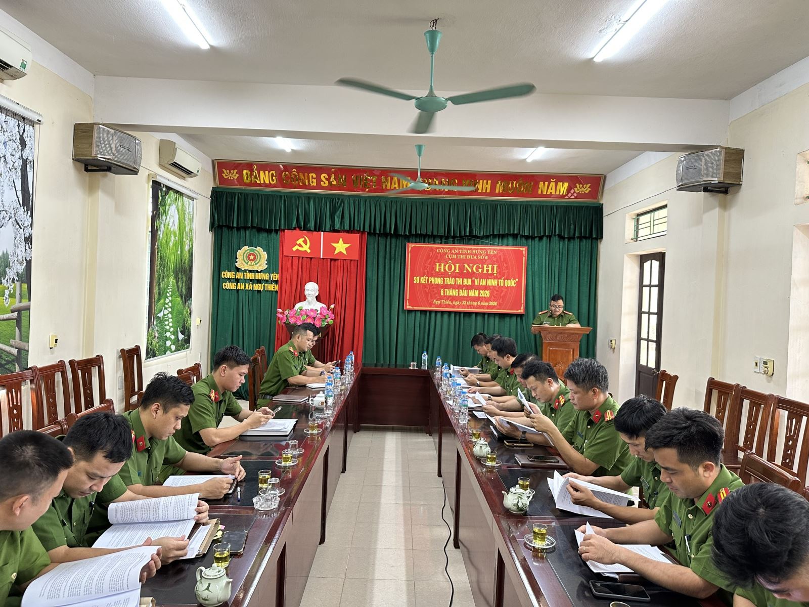 Cụm thi đua số 6 - Công an tỉnh Hưng Yên tổ chức hội nghị sơ kết phong trào thi đua “Vì An ninh Tổ quốc” 6 tháng đầu năm 2026