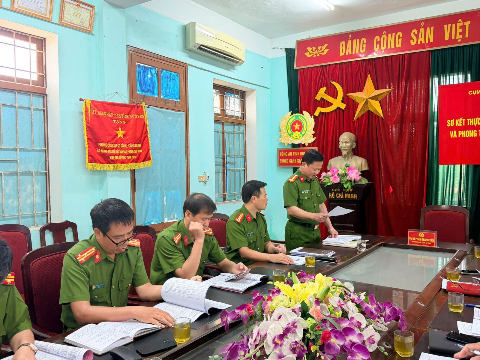 Hội nghị sơ kết Cụm thi đua Cảnh sát quản lý hành chính và phong trào thi đua Ba nhất 6 tháng đầu năm 2026