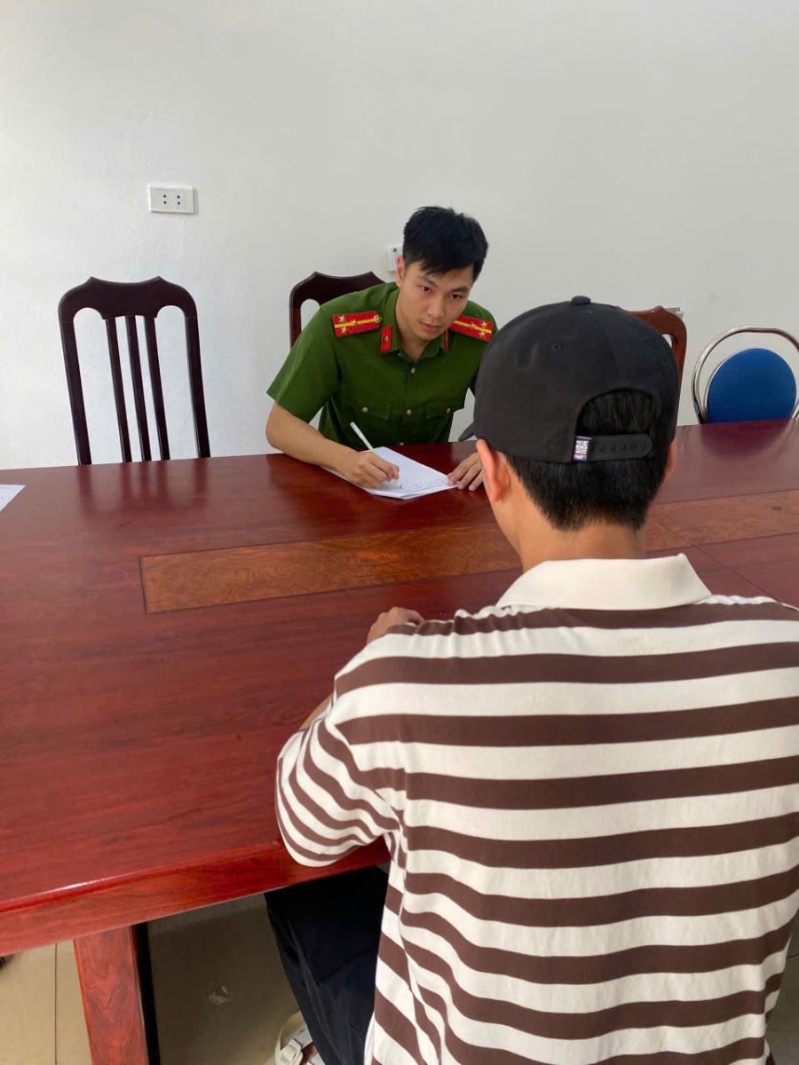 CÔNG AN XÃ VŨ THƯ PHÁT HIỆN, BẮT GIỮ ĐỐI TƯỢNG   TÀNG TRỮ TRÁI PHÉP CHẤT MA TÚY