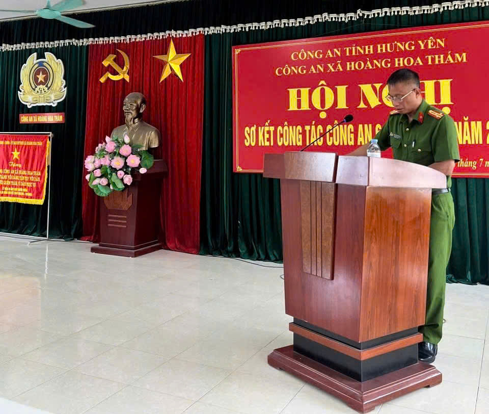 Công an xã Hoàng Hoa Thám tổ chức Hội nghị sơ kết công tác Công an 06 tháng đầu năm 2026