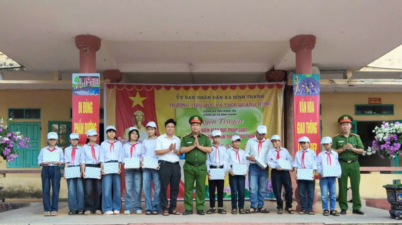 Công an xã Bình Thanh tổ chức tuyên truyền pháp luật về giao thông và kỹ năng phòng chống đuối nước cho học sinh trước kỳ nghỉ hè năm 2026