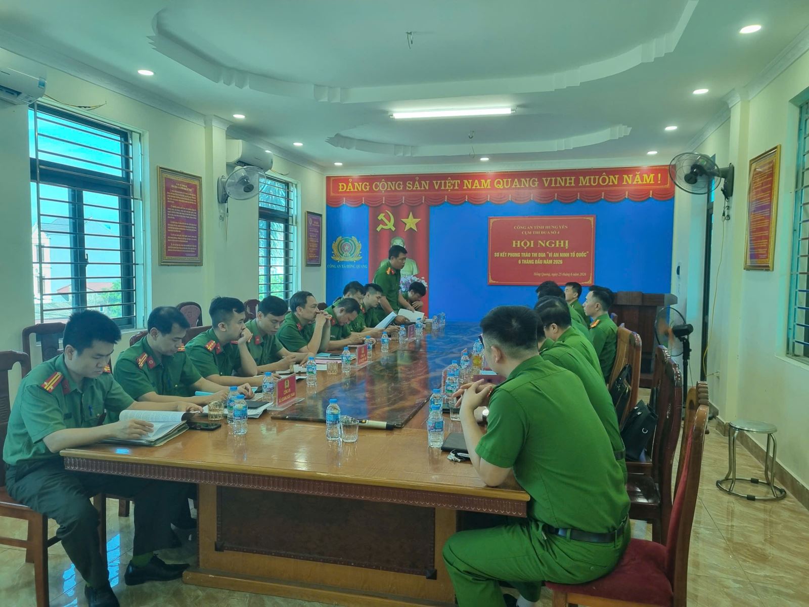 Công an xã Hồng Quang chủ trì Hội nghị sơ kết phong trào thi đua “Vì an ninh Tổ quốc” 6 tháng đầu năm 2026 của Cụm thi đua số 4