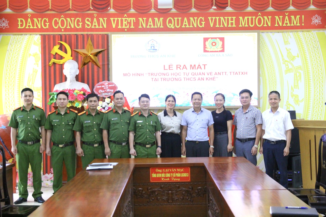 Công an xã A Sào phối hợp với Trường THCS An Khê ra mắt mô hình “Trường học tự quản về an ninh trật tự, trật tự an toàn xã hội”